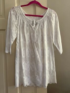 Vineyard Vines White Eyelet Peasant Tunic size M